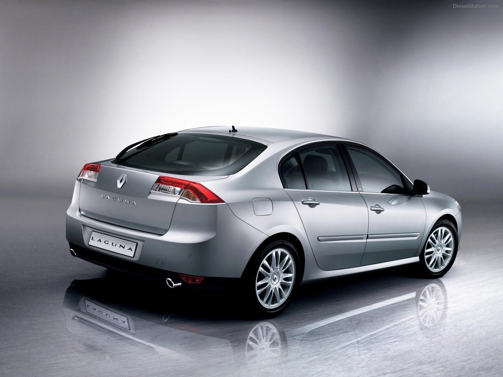 Update: Details emerge of the new Renault Laguna